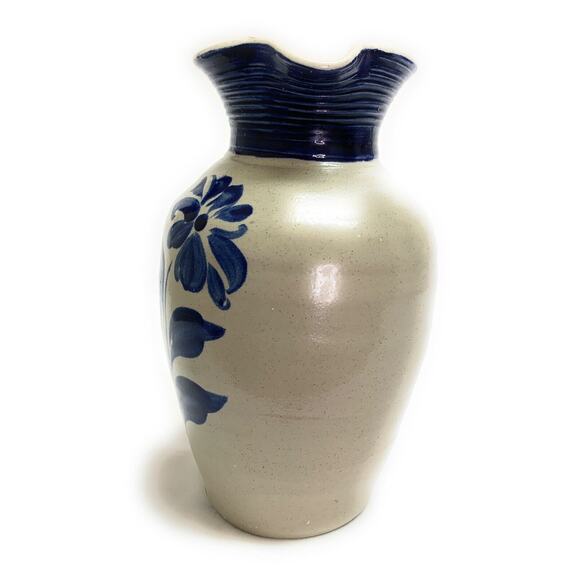 Vtg Williamsburg Pottery Factory Salt Glazed Pitcher Blue 2 Floral 7 1/2" Tall - Picture 4 of 10